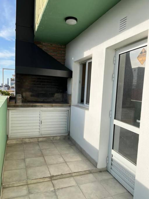 Hermoso Departamento Con Parrillero. Zona Centro Rosario